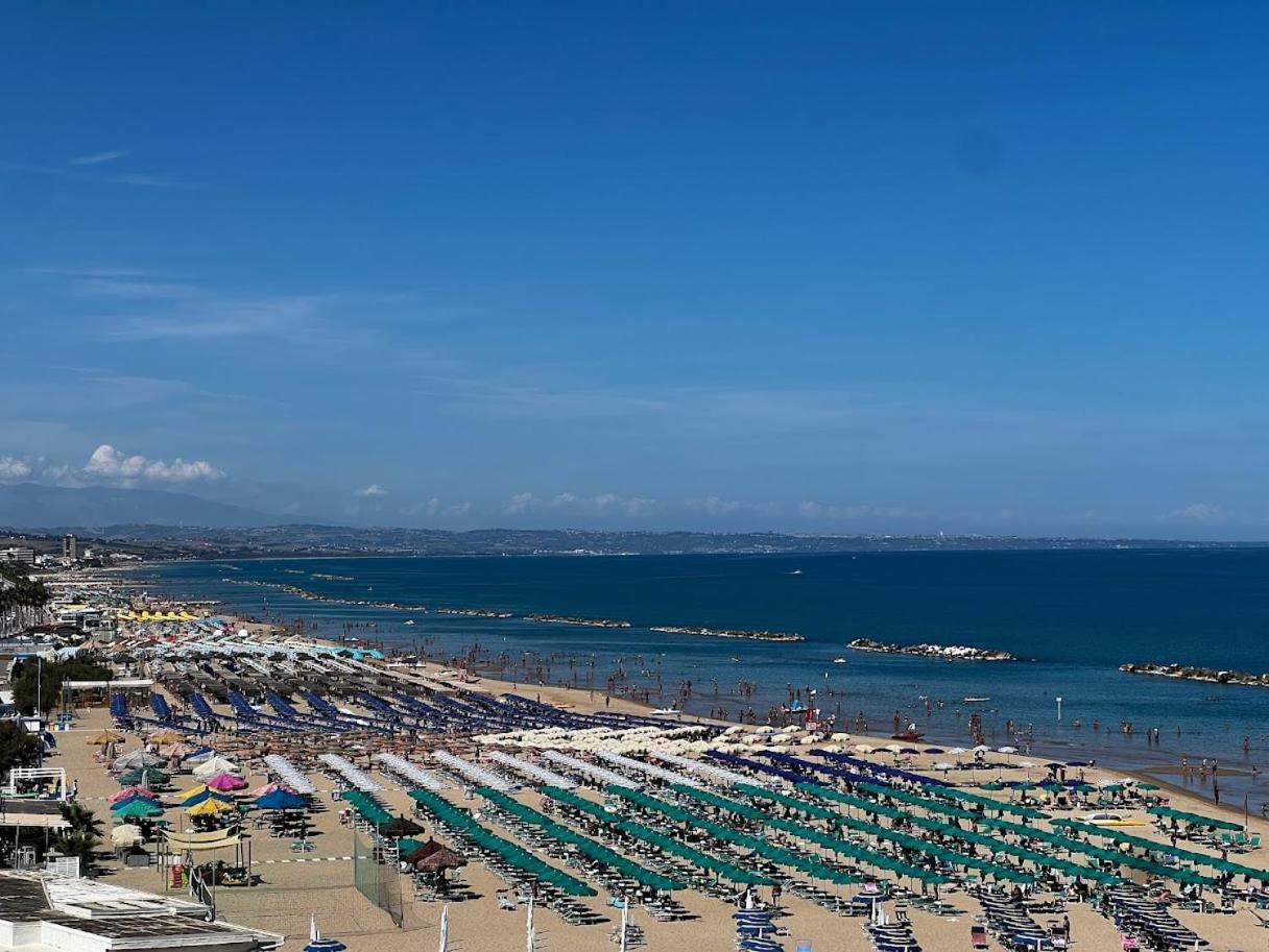 Lumia Hotel Térmoli Exterior foto